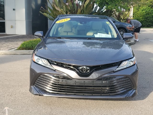Used 2018 Toyota Camry XLE FWD image 8