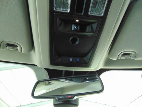 Used 2018 RAM 1500 Sport image 18