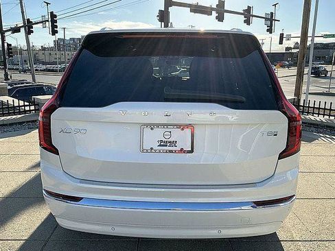 New 2026 Volvo XC90 T8 Plus w/ Protection Package Premier AWD/4WD image 9