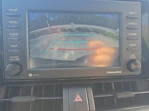 Used 2022 Toyota RAV4 XLE w/ Convenience Package image 29