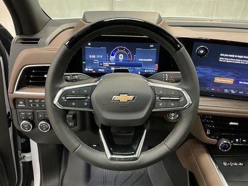 New 2026 Chevrolet Suburban High Country AWD/4WD image 12