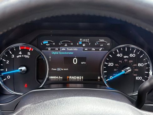 Used 2017 Ford F350 Lariat w/ Lariat Ultimate Package AWD/4WD image 21