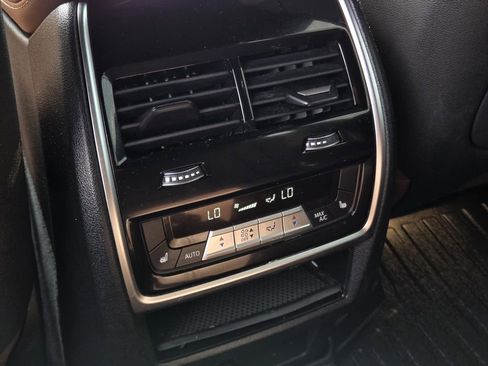 Used 2020 BMW X5 sDrive40i w/ Luxury Seating Package image 16