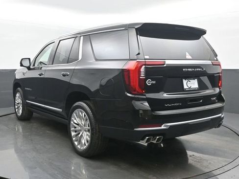 New 2026 GMC Yukon Denali w/ Sun & Power Step Package image 4