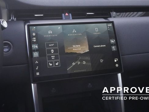 Used 2025 Land Rover Discovery Sport S image 15