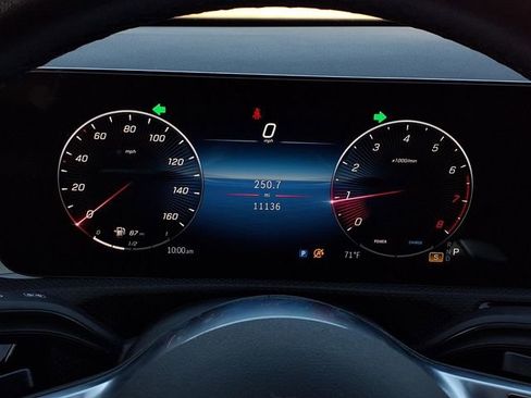 Used 2025 Mercedes-Benz CLA 250 image 19