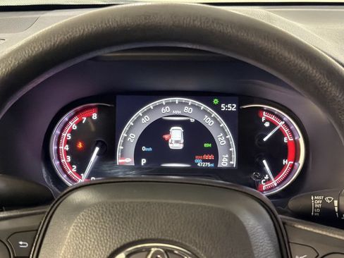 Used 2024 Toyota RAV4 XLE FWD image 28