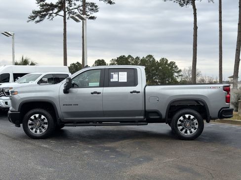 Used 2026 Chevrolet Silverado 2500 Custom w/ Custom Value Package image 7