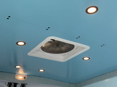 Used 2024 Mercedes-Benz Sprinter 2500 image 21