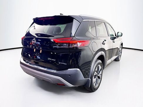 Certified 2023 Nissan Rogue SV w/ SV Premium Package image 5