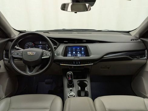Certified 2023 Cadillac XT4 Luxury FWD image 21