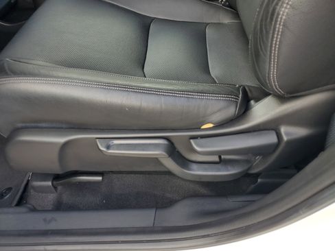 Used 2021 Honda HR-V EX-L image 11