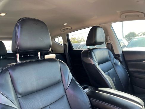 Used 2018 Nissan Murano SL w/ Midnight Edition Package image 17