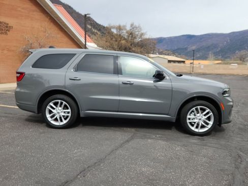 Used 2023 Dodge Durango GT AWD/4WD image 2