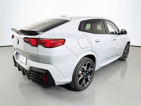 New 2026 BMW X2 xDrive28i w/ Technology Package AWD/4WD image 5