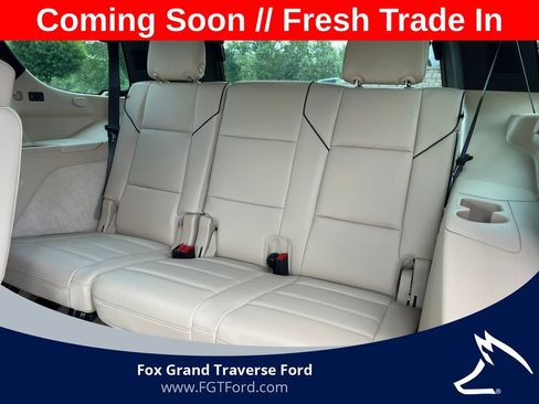 Used 2023 Cadillac Escalade Premium Luxury w/ Performance Package AWD/4WD image 6