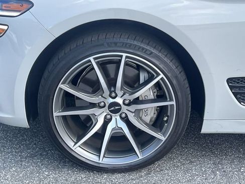 Used 2025 Genesis G70 2.5T RWD image 40