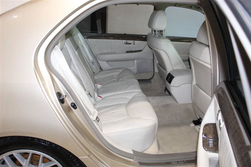 Used 2002 Lexus LS 430 RWD image 31