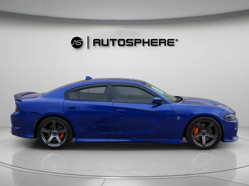 Used 2019 Dodge Charger SRT Hellcat w/ Navigation & Travel Group image 11