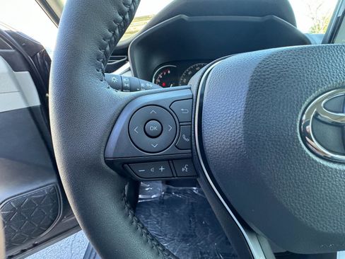 New 2025 Toyota RAV4 XLE image 19