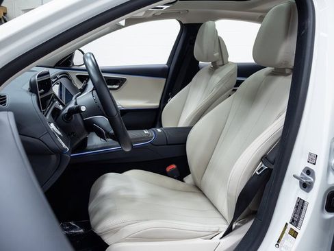 Used 2024 Mercedes-Benz E 350 4MATIC Sedan image 23