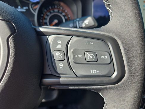 New 2025 Jeep Gladiator Sport image 22