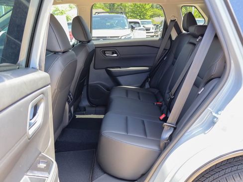 New 2026 Nissan Rogue SV FWD image 8