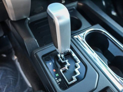 Used 2018 Toyota Tundra SR5 image 23