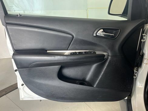 Used 2016 Dodge Journey SE w/ Flexible Seating Group FWD image 26