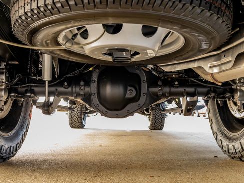 Used 2025 GMC Sierra 3500 Denali w/ Technology Package image 16