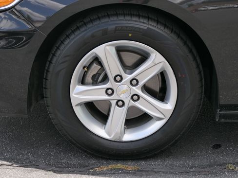 Used 2023 Chevrolet Malibu LS w/ LPO, Floor Liner Package FWD image 10