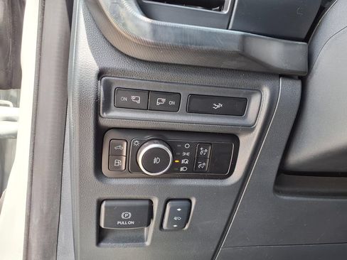 Used 2024 Ford F150 Lariat w/ Equipment Group 502A High AWD/4WD image 29