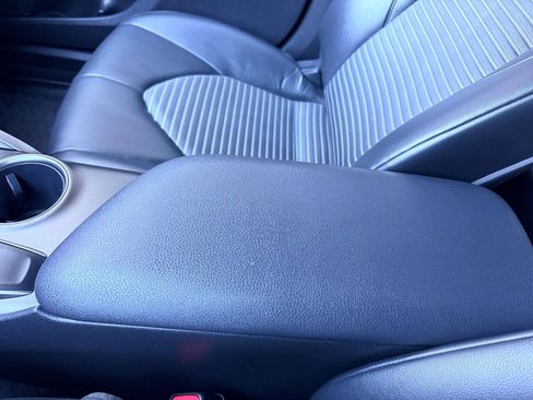 Used 2023 Toyota Camry SE FWD image 38