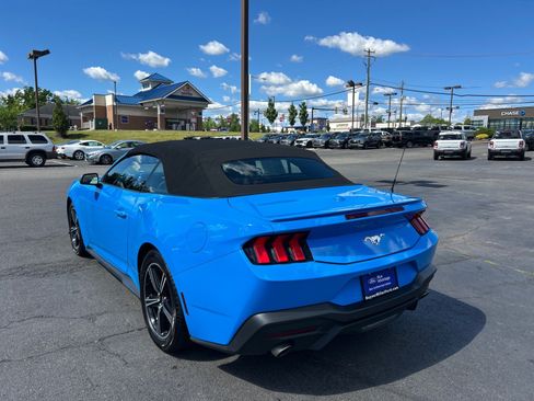 Certified 2025 Ford Mustang Premium RWD image 8