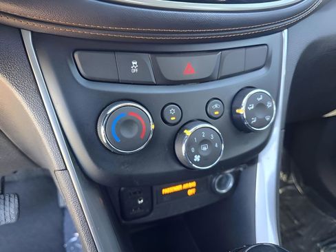 Used 2020 Chevrolet Trax LS w/ Tint and Cruise Package image 20