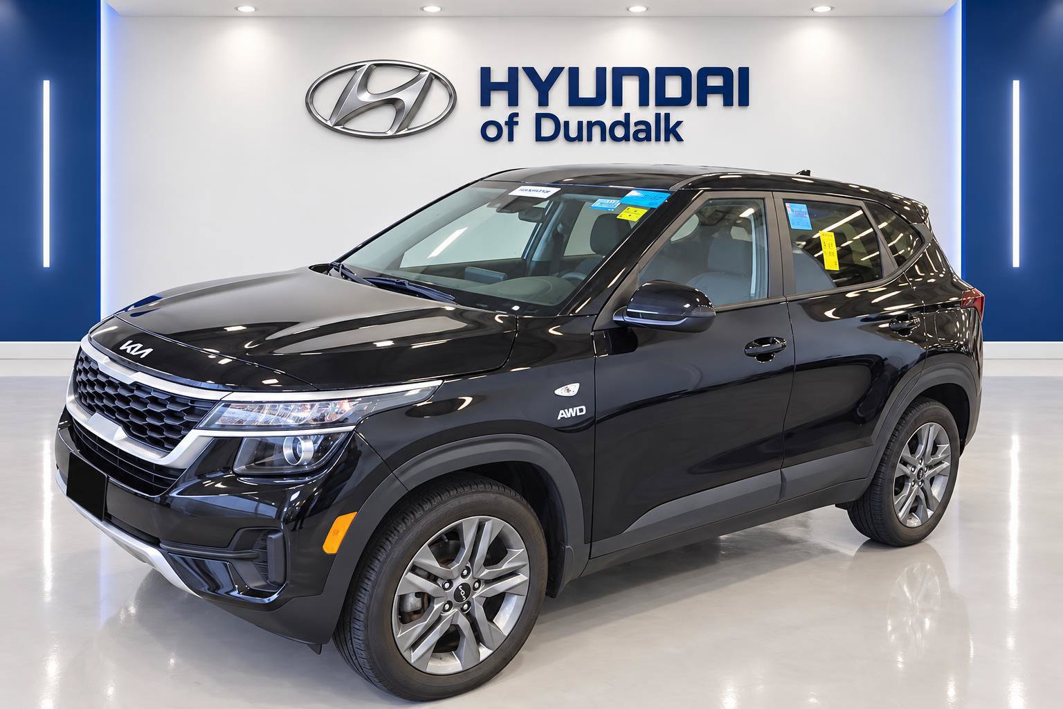 Used 2023 Kia Seltos LX AWD/4WD image 1
