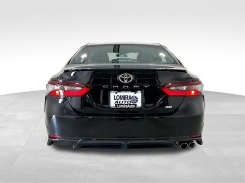 Used 2022 Toyota Camry SE FWD image 9