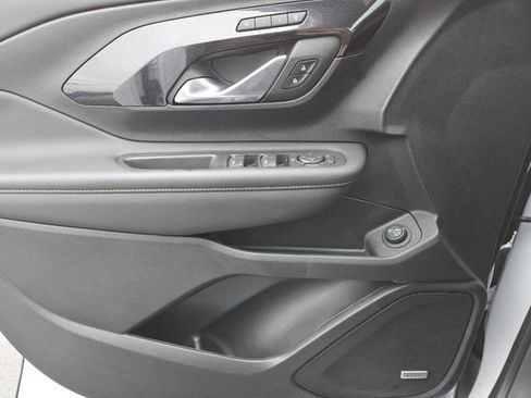 Used 2022 GMC Terrain AT4 w/ Infotainment Package II image 37