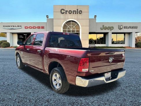 Used 2022 RAM 1500 Classic SLT image 5