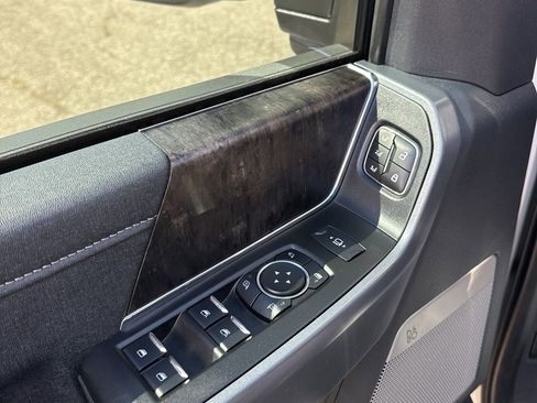 Used 2024 Ford F350 Lariat w/ Lariat Ultimate Package AWD/4WD image 15