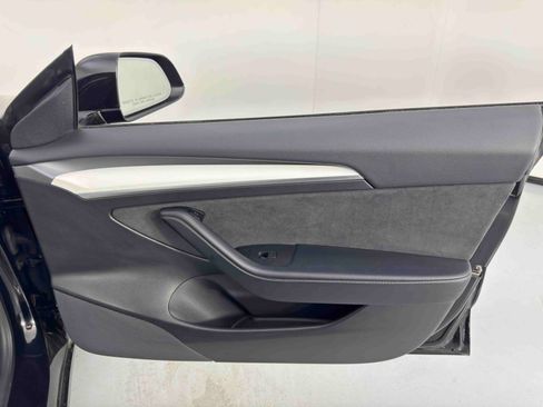 Used 2021 Tesla Model 3 Long Range image 41