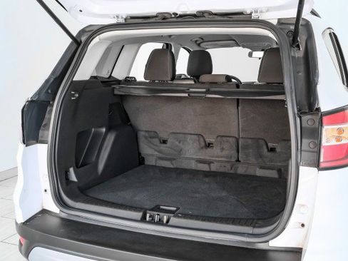 Used 2018 Ford Escape SE w/ SE Sync 3 Package AWD/4WD image 50