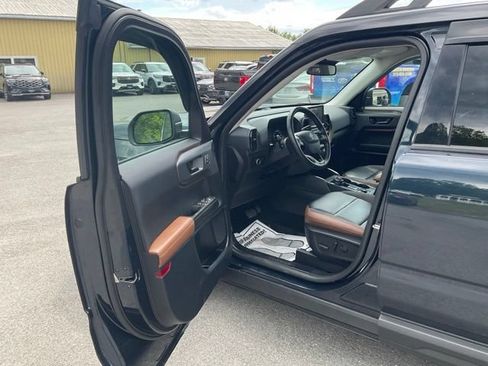 Used 2023 Ford Bronco Sport Outer Banks AWD/4WD image 29