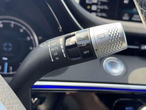 Certified 2025 Genesis GV70 3.5T Sport image 21