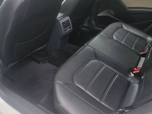 Used 2014 Volkswagen Passat 1.8T SE FWD image 10