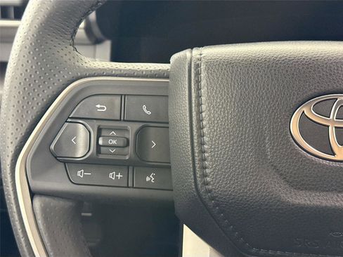 Certified 2026 Toyota 4Runner TRD Off-Road Premium image 18