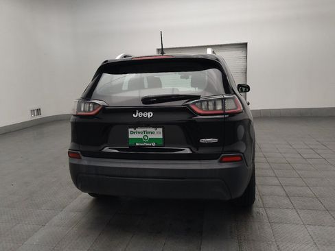 Used 2019 Jeep Cherokee Latitude w/ Cold Weather Group FWD image 7
