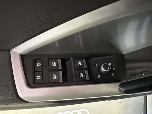 Used 2022 Audi Q3 2.0T Premium Plus w/ Premium Plus Package image 16