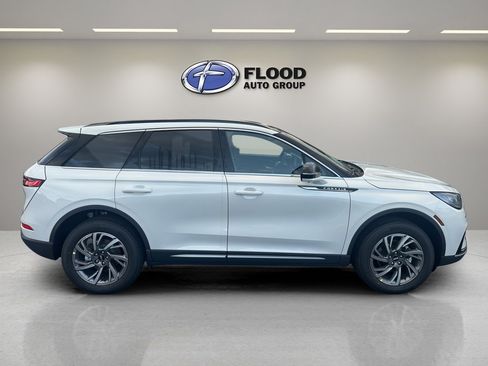 New 2026 Lincoln Corsair Premiere image 5