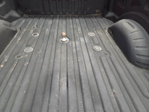 Used 2017 Ford F250 Lariat w/ Chrome Package image 31